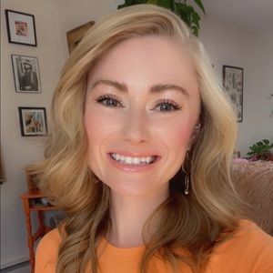 Meet your Posher, Catie